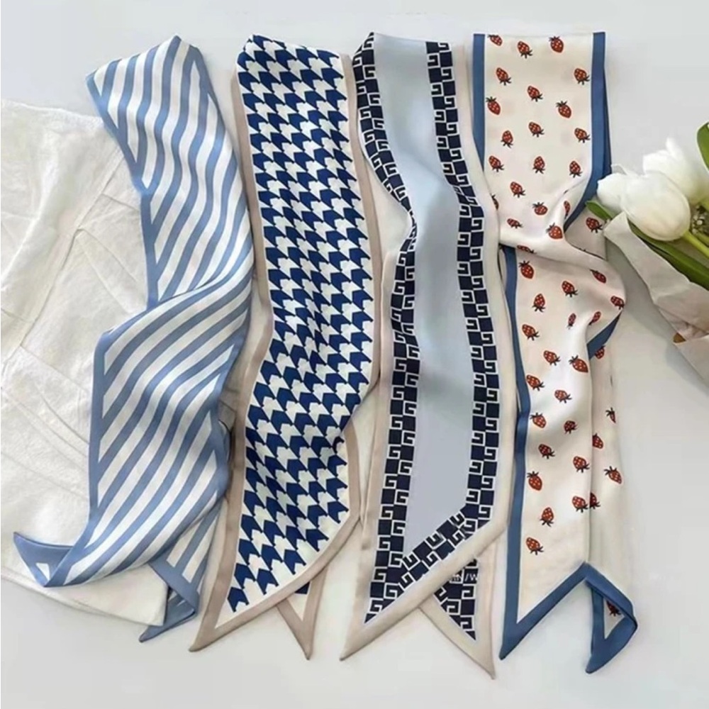 🐞NEW Set of 4 Blue & White Patterned Twilly’s/Scarves🐞